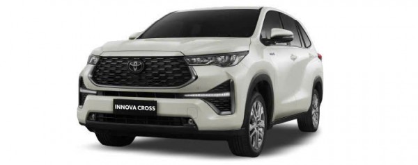 INNOVA CROSS 2.0V 2025, giá từ 825.000.000...